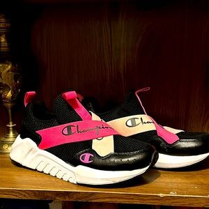 Pink and black champions